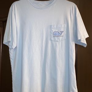 men’s vineyard vine shirt light blue wale tshirt